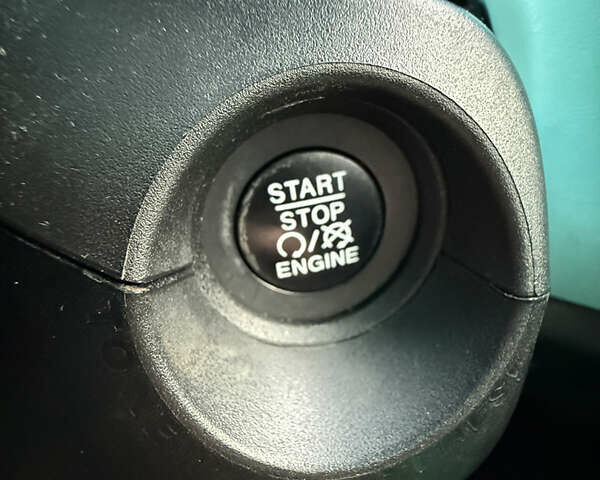 Білий Джип Ренегат, об'ємом двигуна 2.36 л та пробігом 134 тис. км за 15500 $, фото 33 на Automoto.ua