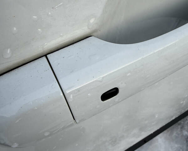 Білий Джип Ренегат, об'ємом двигуна 2.36 л та пробігом 134 тис. км за 15500 $, фото 10 на Automoto.ua