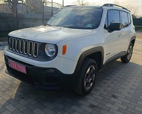 Белый Джип Ренегат, объемом двигателя 2.4 л и пробегом 147 тыс. км за 12499 $, фото 2 на Automoto.ua