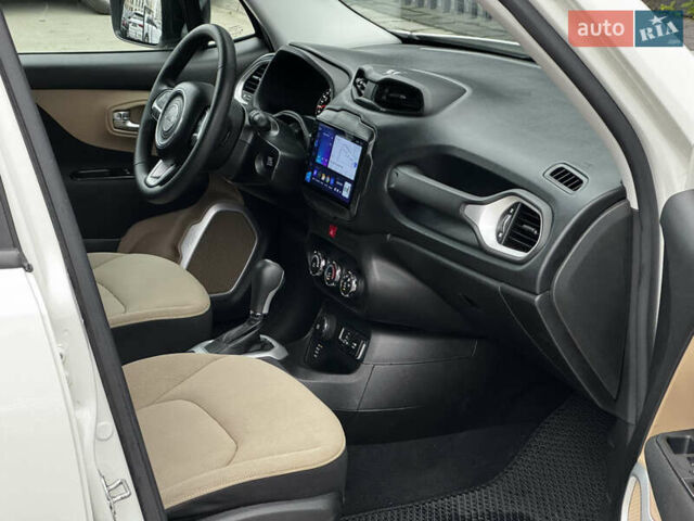 Белый Джип Ренегат, объемом двигателя 2.4 л и пробегом 158 тыс. км за 10999 $, фото 23 на Automoto.ua