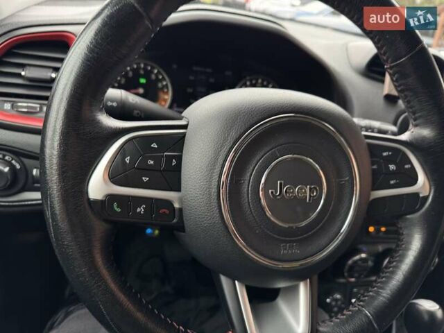 Белый Джип Ренегат, объемом двигателя 2.4 л и пробегом 120 тыс. км за 14900 $, фото 31 на Automoto.ua