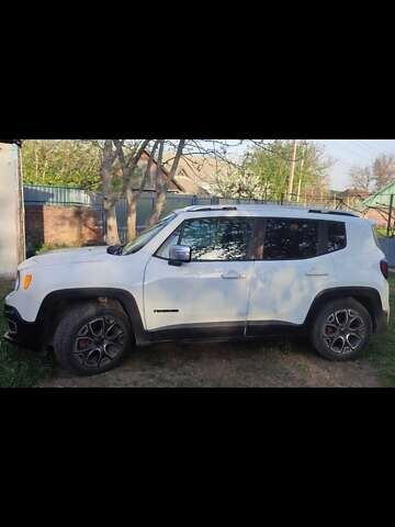 Білий Джип Ренегат, об'ємом двигуна 2.4 л та пробігом 142 тис. км за 13434 $, фото 1 на Automoto.ua