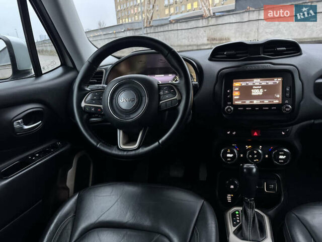 Белый Джип Ренегат, объемом двигателя 2.4 л и пробегом 128 тыс. км за 12999 $, фото 31 на Automoto.ua