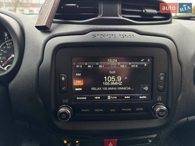 Белый Джип Ренегат, объемом двигателя 2.4 л и пробегом 120 тыс. км за 14900 $, фото 32 на Automoto.ua