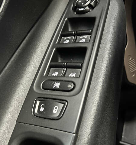 Білий Джип Ренегат, об'ємом двигуна 2 л та пробігом 99 тис. км за 16600 $, фото 8 на Automoto.ua