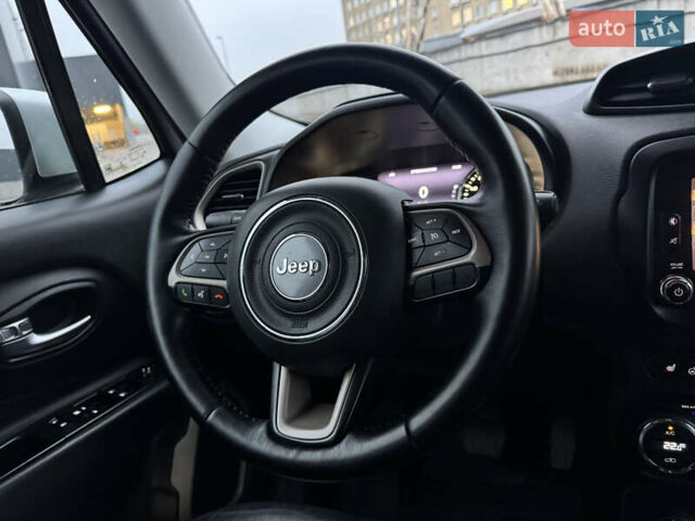 Белый Джип Ренегат, объемом двигателя 2.4 л и пробегом 128 тыс. км за 12999 $, фото 33 на Automoto.ua