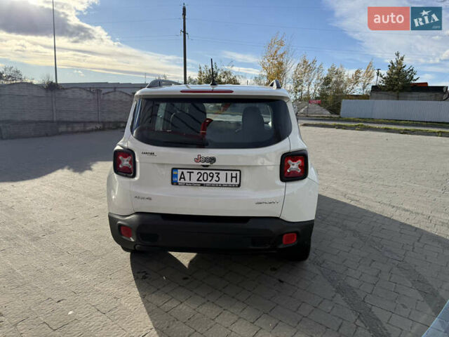 Джип Ренегат 2016 в Ивано-Франковске на Automoto.ua Белый Джип Ренегат, объемом двигателя 2.36 л и пробегом 177 тыс. км за 14500 $, фото 3 на Automoto.ua