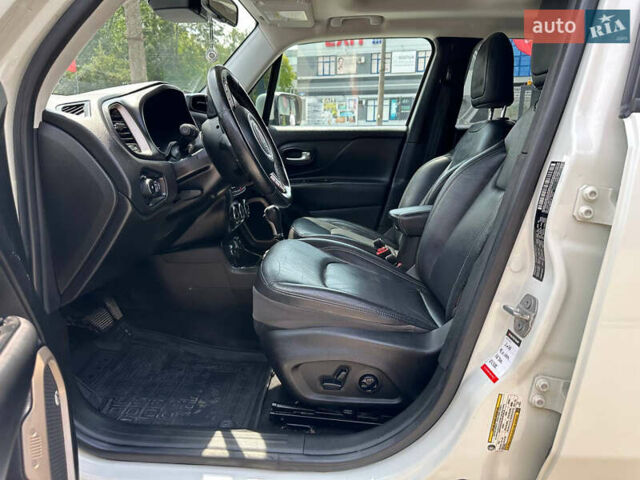 Белый Джип Ренегат, объемом двигателя 2.4 л и пробегом 125 тыс. км за 12900 $, фото 3 на Automoto.ua