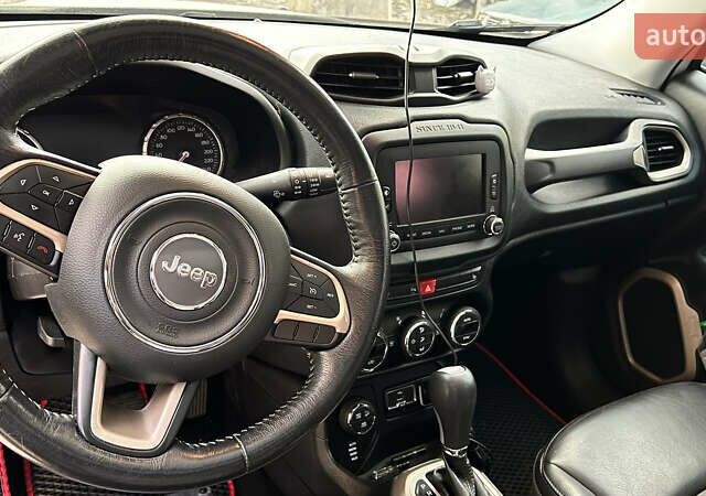 Білий Джип Ренегат, об'ємом двигуна 2 л та пробігом 99 тис. км за 16600 $, фото 7 на Automoto.ua