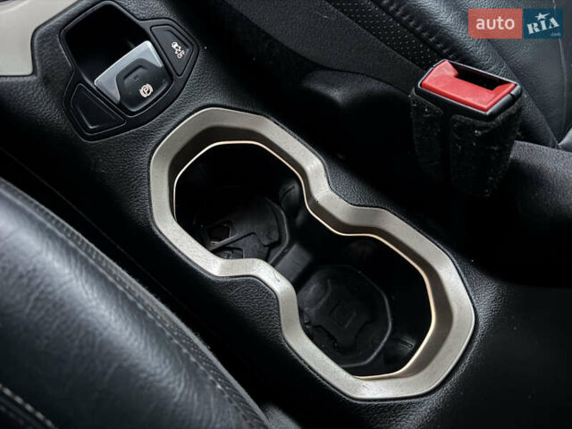 Белый Джип Ренегат, объемом двигателя 2.4 л и пробегом 128 тыс. км за 12999 $, фото 42 на Automoto.ua