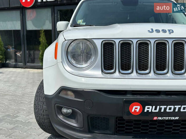 Белый Джип Ренегат, объемом двигателя 2.4 л и пробегом 125 тыс. км за 12900 $, фото 2 на Automoto.ua