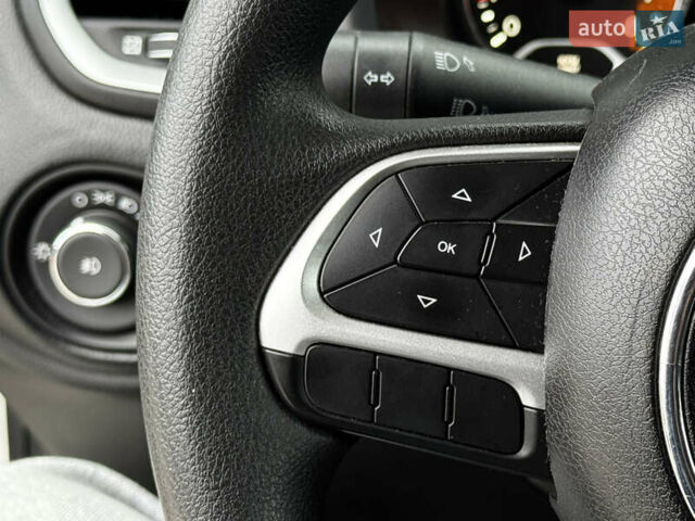 Белый Джип Ренегат, объемом двигателя 2.4 л и пробегом 158 тыс. км за 10999 $, фото 32 на Automoto.ua