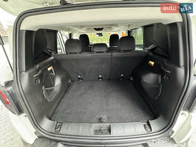 Белый Джип Ренегат, объемом двигателя 2.36 л и пробегом 112 тыс. км за 13500 $, фото 8 на Automoto.ua