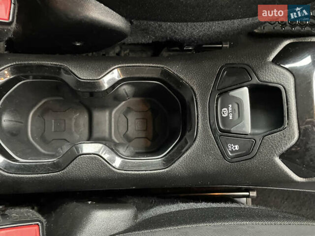 Білий Джип Ренегат, об'ємом двигуна 2.4 л та пробігом 233 тис. км за 11700 $, фото 39 на Automoto.ua