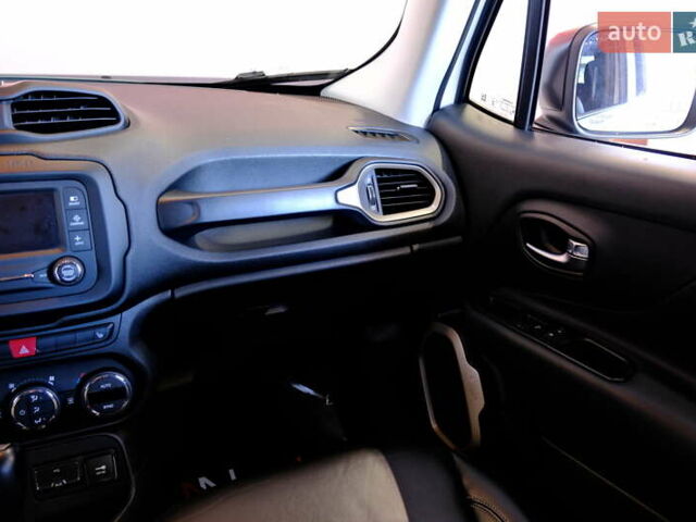 Білий Джип Ренегат, об'ємом двигуна 2.4 л та пробігом 131 тис. км за 13900 $, фото 59 на Automoto.ua