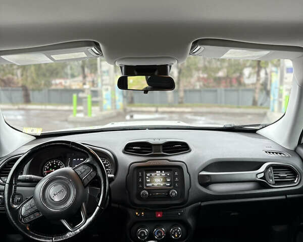 Білий Джип Ренегат, об'ємом двигуна 2.4 л та пробігом 230 тис. км за 12300 $, фото 20 на Automoto.ua