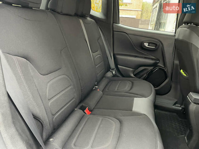 Білий Джип Ренегат, об'ємом двигуна 2.4 л та пробігом 233 тис. км за 11700 $, фото 54 на Automoto.ua