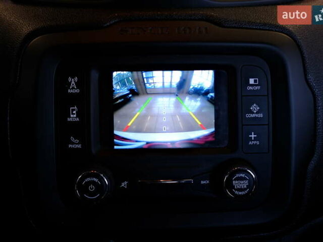 Білий Джип Ренегат, об'ємом двигуна 2.4 л та пробігом 131 тис. км за 13900 $, фото 39 на Automoto.ua