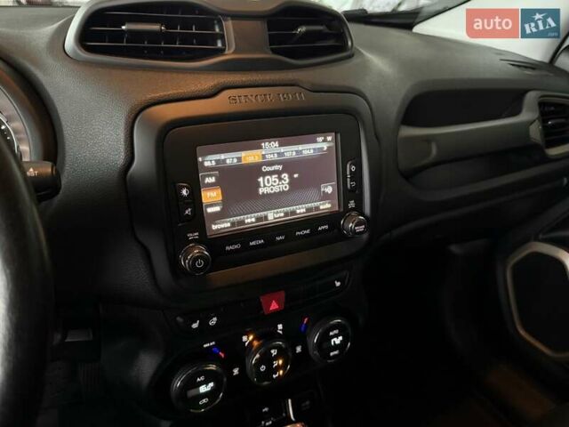 Белый Джип Ренегат, объемом двигателя 2.36 л и пробегом 76 тыс. км за 13800 $, фото 16 на Automoto.ua