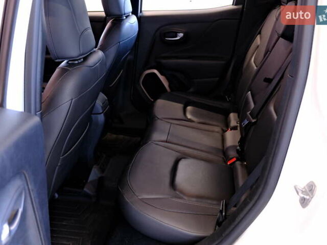 Білий Джип Ренегат, об'ємом двигуна 2.4 л та пробігом 131 тис. км за 13900 $, фото 46 на Automoto.ua