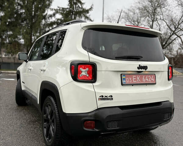 Білий Джип Ренегат, об'ємом двигуна 2.4 л та пробігом 230 тис. км за 12300 $, фото 16 на Automoto.ua