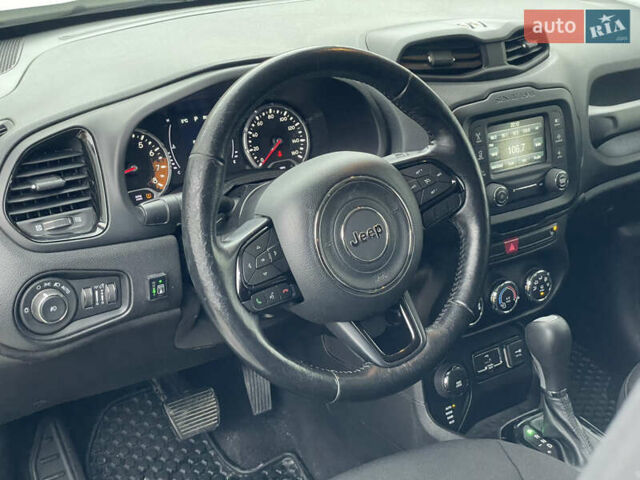 Білий Джип Ренегат, об'ємом двигуна 2.4 л та пробігом 233 тис. км за 11700 $, фото 30 на Automoto.ua