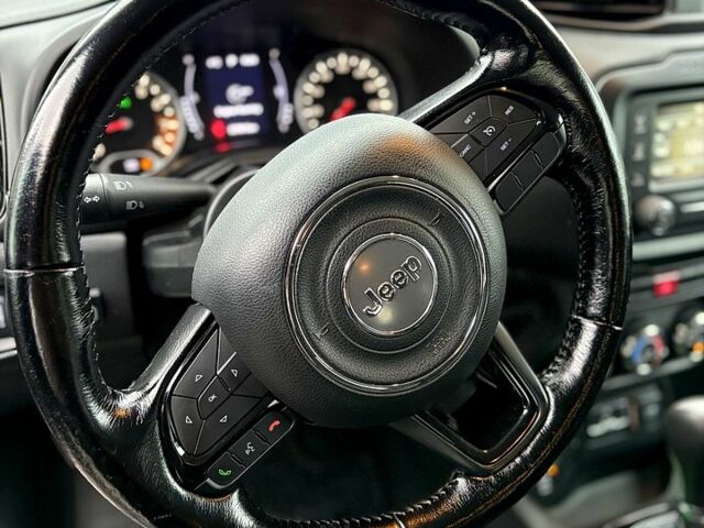 Білий Джип Ренегат, об'ємом двигуна 2.4 л та пробігом 230 тис. км за 12300 $, фото 12 на Automoto.ua