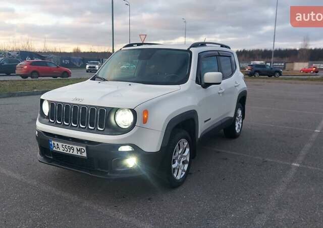 Белый Джип Ренегат, объемом двигателя 2.36 л и пробегом 147 тыс. км за 14000 $, фото 1 на Automoto.ua