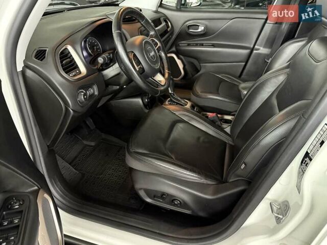 Белый Джип Ренегат, объемом двигателя 2.36 л и пробегом 76 тыс. км за 13800 $, фото 12 на Automoto.ua