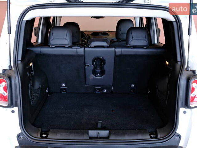 Білий Джип Ренегат, об'ємом двигуна 2.4 л та пробігом 131 тис. км за 13900 $, фото 62 на Automoto.ua