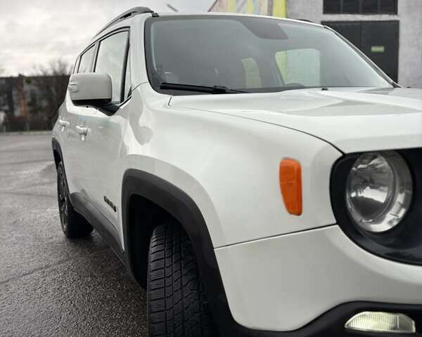 Білий Джип Ренегат, об'ємом двигуна 2.4 л та пробігом 230 тис. км за 12300 $, фото 6 на Automoto.ua