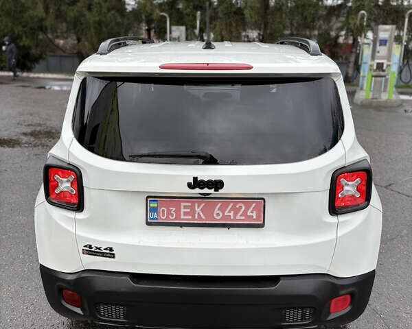 Білий Джип Ренегат, об'ємом двигуна 2.4 л та пробігом 230 тис. км за 12300 $, фото 12 на Automoto.ua