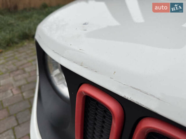 Белый Джип Ренегат, объемом двигателя 2.36 л и пробегом 107 тыс. км за 16500 $, фото 23 на Automoto.ua