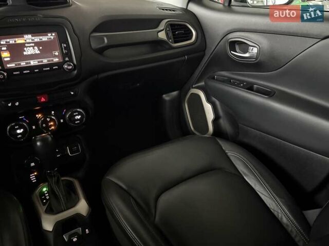 Белый Джип Ренегат, объемом двигателя 2.36 л и пробегом 76 тыс. км за 13800 $, фото 19 на Automoto.ua