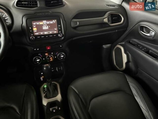 Белый Джип Ренегат, объемом двигателя 2.36 л и пробегом 76 тыс. км за 13800 $, фото 18 на Automoto.ua