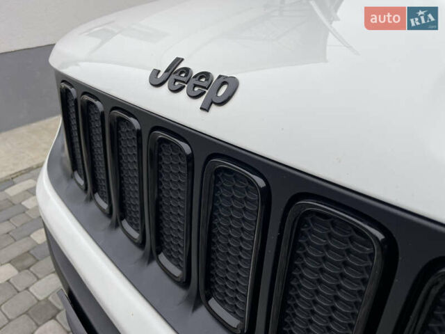 Білий Джип Ренегат, об'ємом двигуна 2.4 л та пробігом 233 тис. км за 11700 $, фото 17 на Automoto.ua