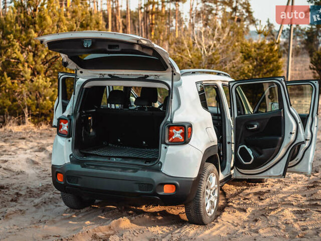 Белый Джип Ренегат, объемом двигателя 2.36 л и пробегом 141 тыс. км за 14200 $, фото 19 на Automoto.ua