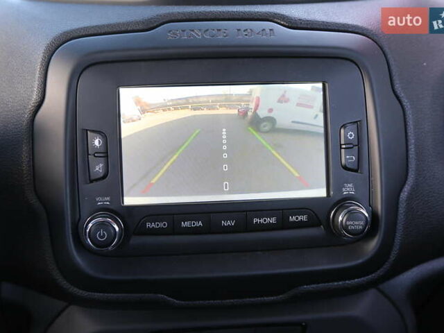 Джип Ренегат 2018 в Киеве на Automoto.ua Белый Джип Ренегат, объемом двигателя 2.36 л и пробегом 132 тыс. км за 13300 $, фото 18 на Automoto.ua