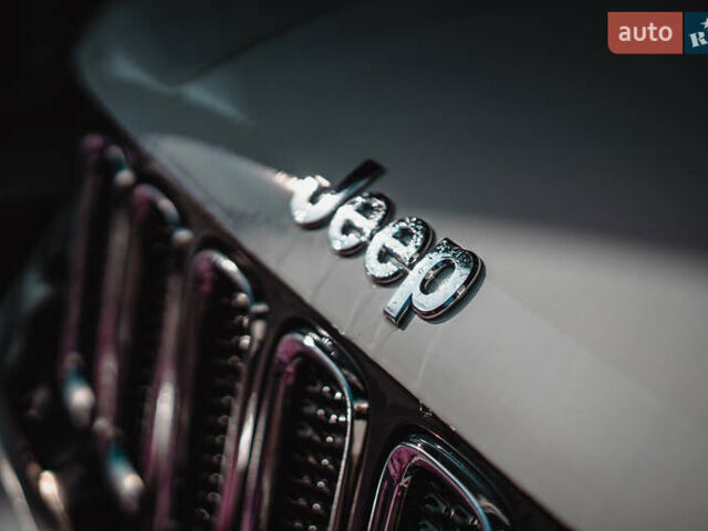 Белый Джип Ренегат, объемом двигателя 2.36 л и пробегом 141 тыс. км за 14200 $, фото 1 на Automoto.ua