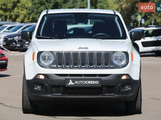 Джип Ренегат 2018 в Киеве на Automoto.ua Белый Джип Ренегат, объемом двигателя 2.36 л и пробегом 132 тыс. км за 13300 $, фото 1 на Automoto.ua