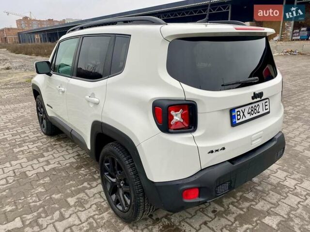 Білий Джип Ренегат, об'ємом двигуна 2.36 л та пробігом 123 тис. км за 15999 $, фото 8 на Automoto.ua