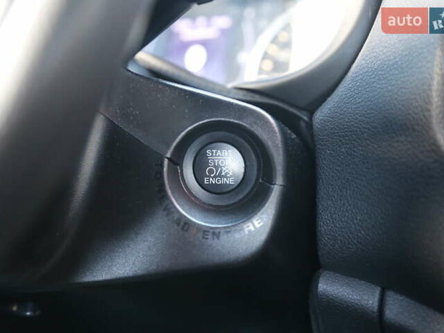 Джип Ренегат 2018 в Киеве на Automoto.ua Белый Джип Ренегат, объемом двигателя 2.36 л и пробегом 132 тыс. км за 13300 $, фото 17 на Automoto.ua