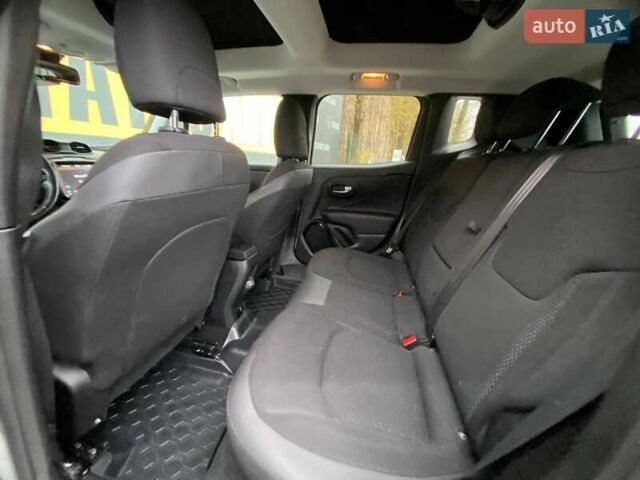 Белый Джип Ренегат, объемом двигателя 2.36 л и пробегом 122 тыс. км за 16200 $, фото 31 на Automoto.ua