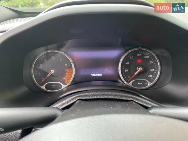 Білий Джип Ренегат, об'ємом двигуна 2.36 л та пробігом 123 тис. км за 15999 $, фото 34 на Automoto.ua