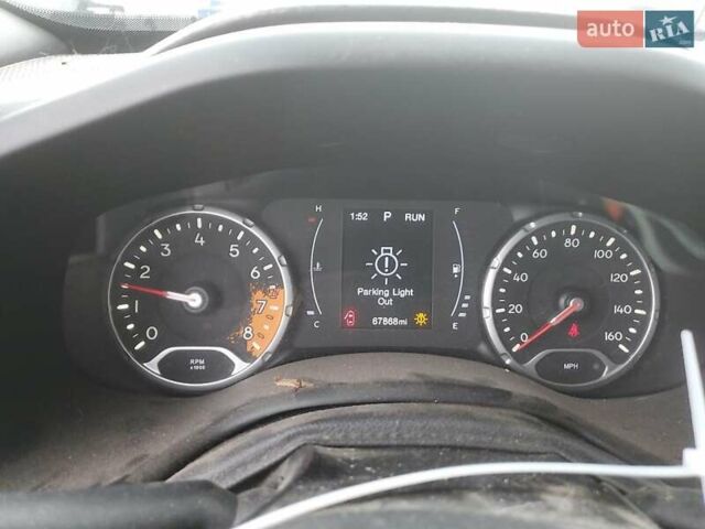 Белый Джип Ренегат, объемом двигателя 2.36 л и пробегом 110 тыс. км за 2800 $, фото 7 на Automoto.ua