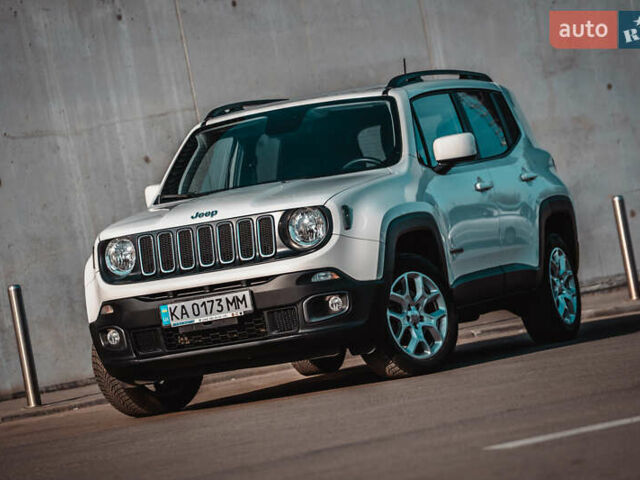 Белый Джип Ренегат, объемом двигателя 2.36 л и пробегом 141 тыс. км за 14200 $, фото 3 на Automoto.ua