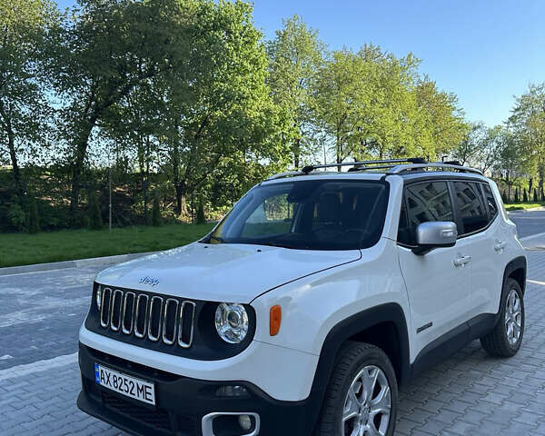 Белый Джип Ренегат, объемом двигателя 2.36 л и пробегом 40 тыс. км за 16000 $, фото 3 на Automoto.ua