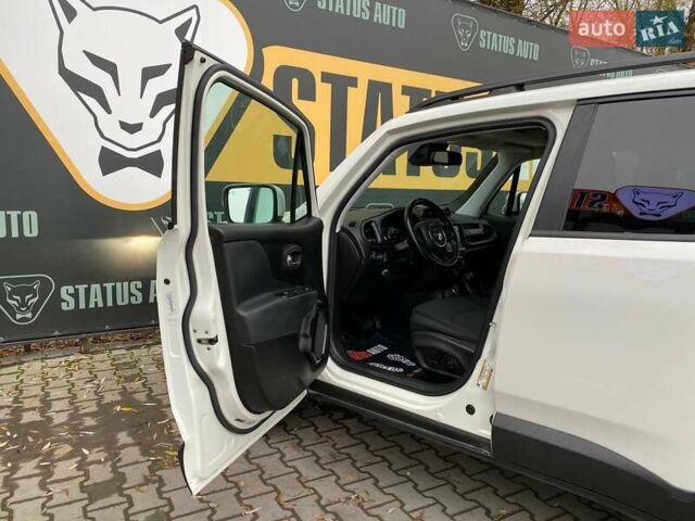 Белый Джип Ренегат, объемом двигателя 2.36 л и пробегом 122 тыс. км за 16200 $, фото 10 на Automoto.ua