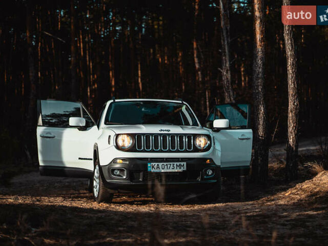 Белый Джип Ренегат, объемом двигателя 2.36 л и пробегом 141 тыс. км за 14200 $, фото 12 на Automoto.ua