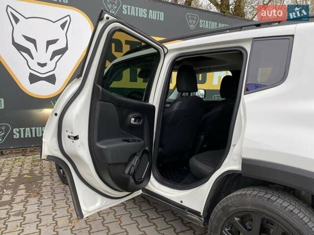 Белый Джип Ренегат, объемом двигателя 2.36 л и пробегом 122 тыс. км за 16200 $, фото 30 на Automoto.ua